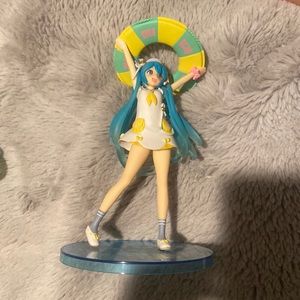 Miku Summer Edition Figure